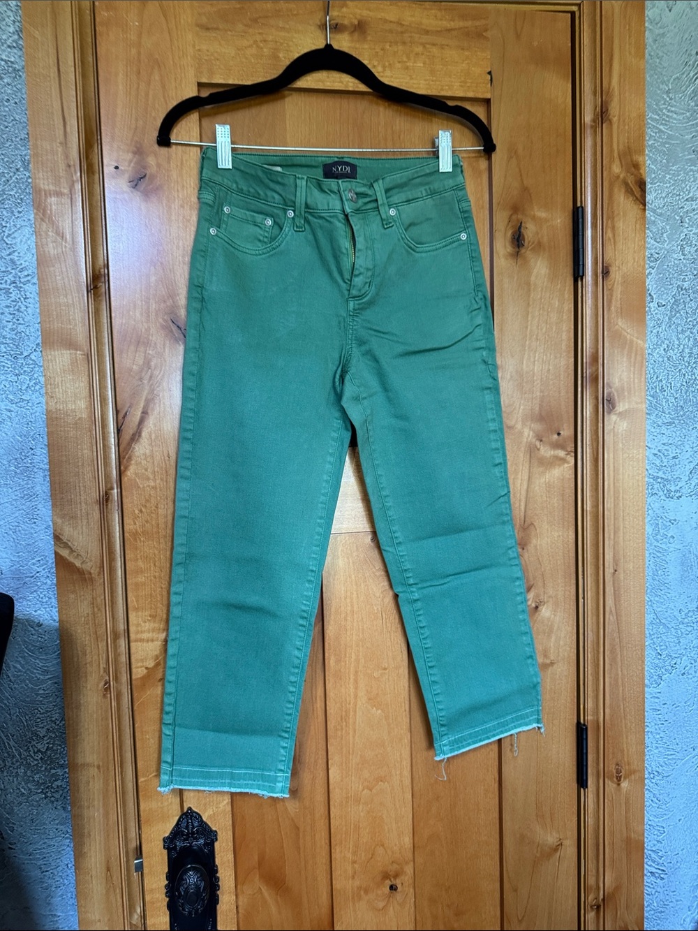 NYDJ Green Straight-Leg Capri Jeans